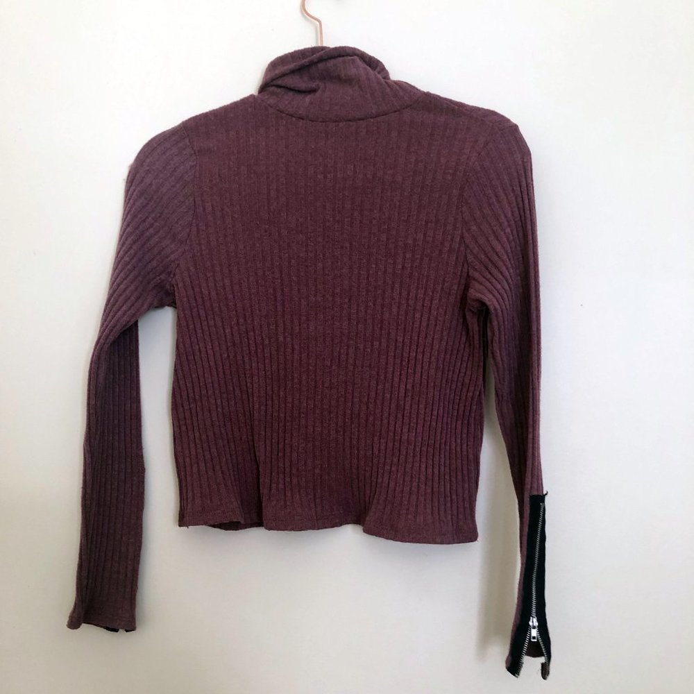 πRibbed Turtleneck Sweater in Mauve Size M - Picture 5 of 11
